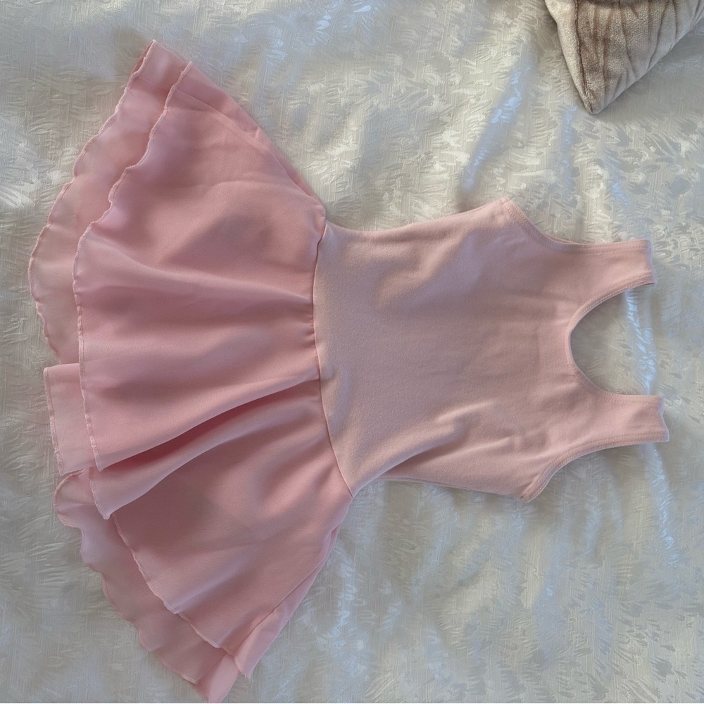 Capezio pink double layer skirt leotard